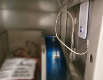 Temperature monitoring in blood banks